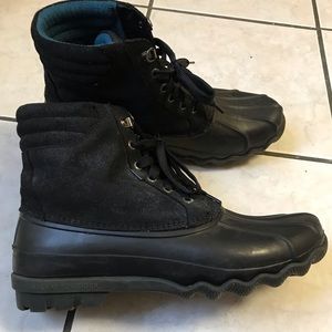 LIKE NEW Sperry “Avenue” waterproof duck boots